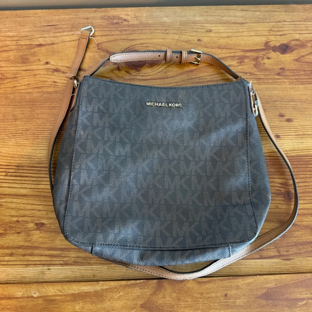 Michael Kors Signature Monogram Shoulder‎ Bag Brown Leather Broken Strap AS IS